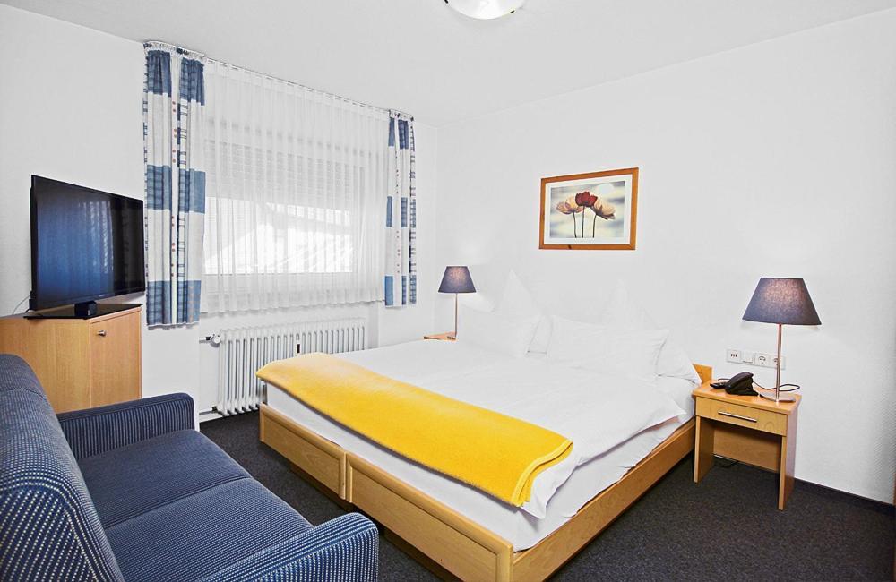 Hotel Lindenkrug Gütersloh Extérieur photo