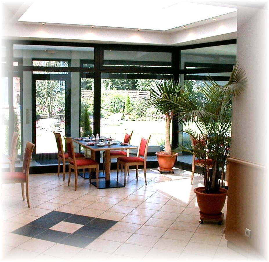 Hotel Lindenkrug Gütersloh Extérieur photo