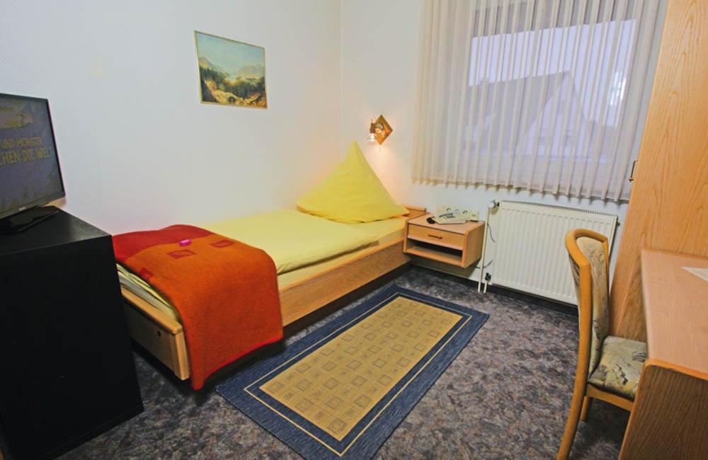 Hotel Lindenkrug Gütersloh Extérieur photo